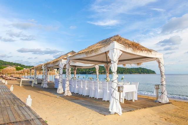 Un mariage de rêve sous le bleu du ciel